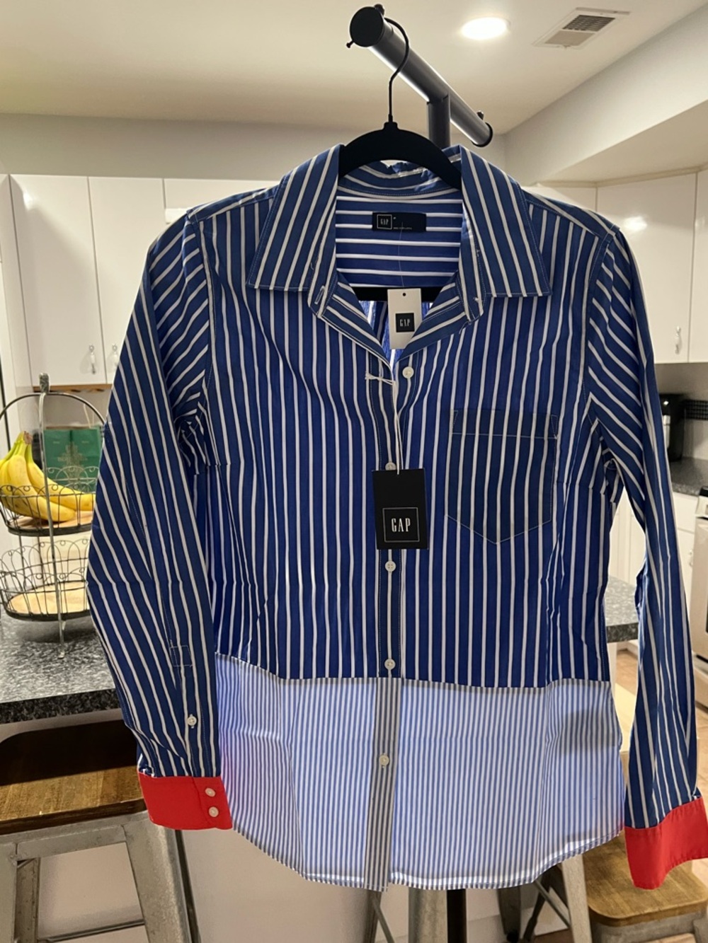 NWT: GAP  Button Down Top